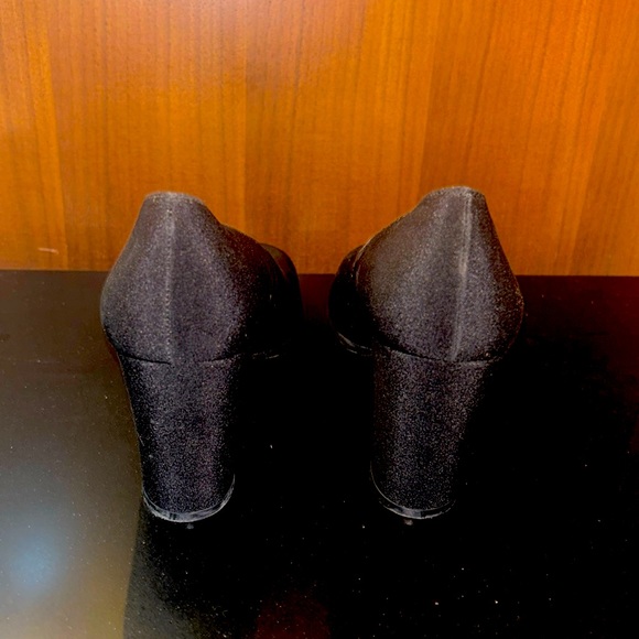 Stuart Weitzman Osmary black peau heels - Picture 3 of 4
